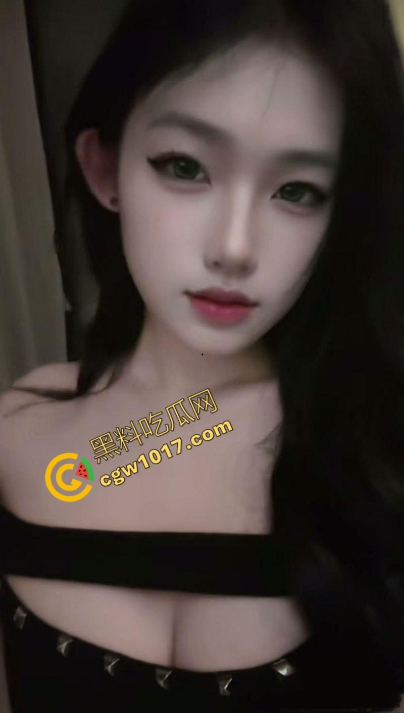 广东珠海传奇御姐,黑丝诱惑致胜!肉棒深喉激情四射,翘臀紧穴被猛操至高潮,金主激情射爆黑丝!