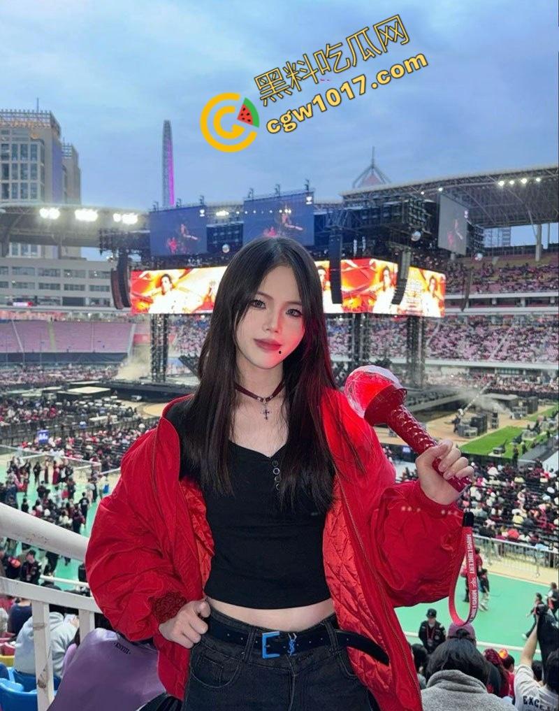 猛捅金融艳女!银行职员升职秘籍:深喉巨棒,翘臀翻滚,领导狂插爆鸡,人前淑女人后荡妇,极致淫乱视频曝光!