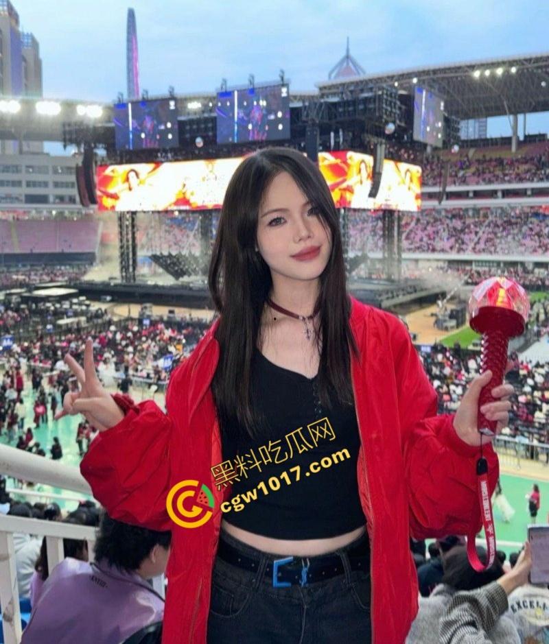 猛捅金融艳女!银行职员升职秘籍:深喉巨棒,翘臀翻滚,领导狂插爆鸡,人前淑女人后荡妇,极致淫乱视频曝光!