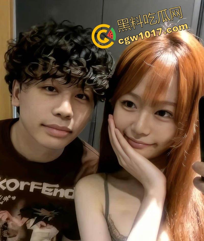 昔日抖音第一枪【厄卡伦】重出江湖，回归第一炮还是给了老情人，高颜值反差人妻，全程露脸舔掉骑乘，骚到飞起！