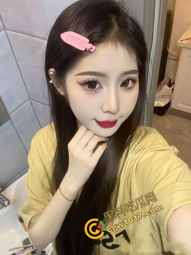 上海冷艳名媛夜夜被金主调教爽翻天:玲珑贵妇化身骚媚母狗,深喉肉搏,丰臀高撅,花心狂撞,欲仙欲死,极品尤物任君采撷!