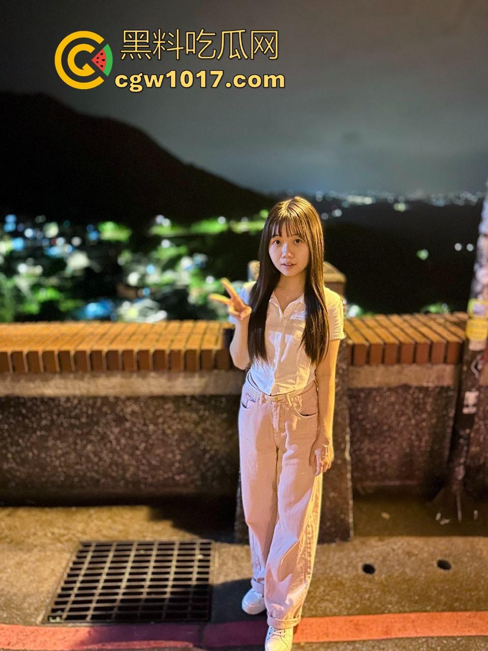 探探网聊3个月拿下极品小学妹，清纯可爱反差母狗，性爱口交技术一流，年纪轻轻花样挺多！