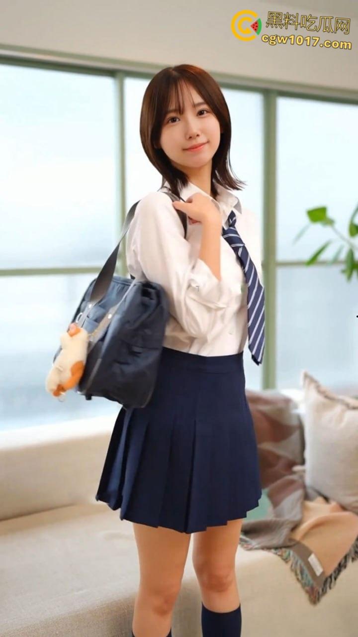 日本福利姬【Kahotann】，粉嫩少女褪去可爱睡衣，露出可爱白虎嫩穴，挺拔酥胸诱惑撩人，自慰淫叫反差拉满！