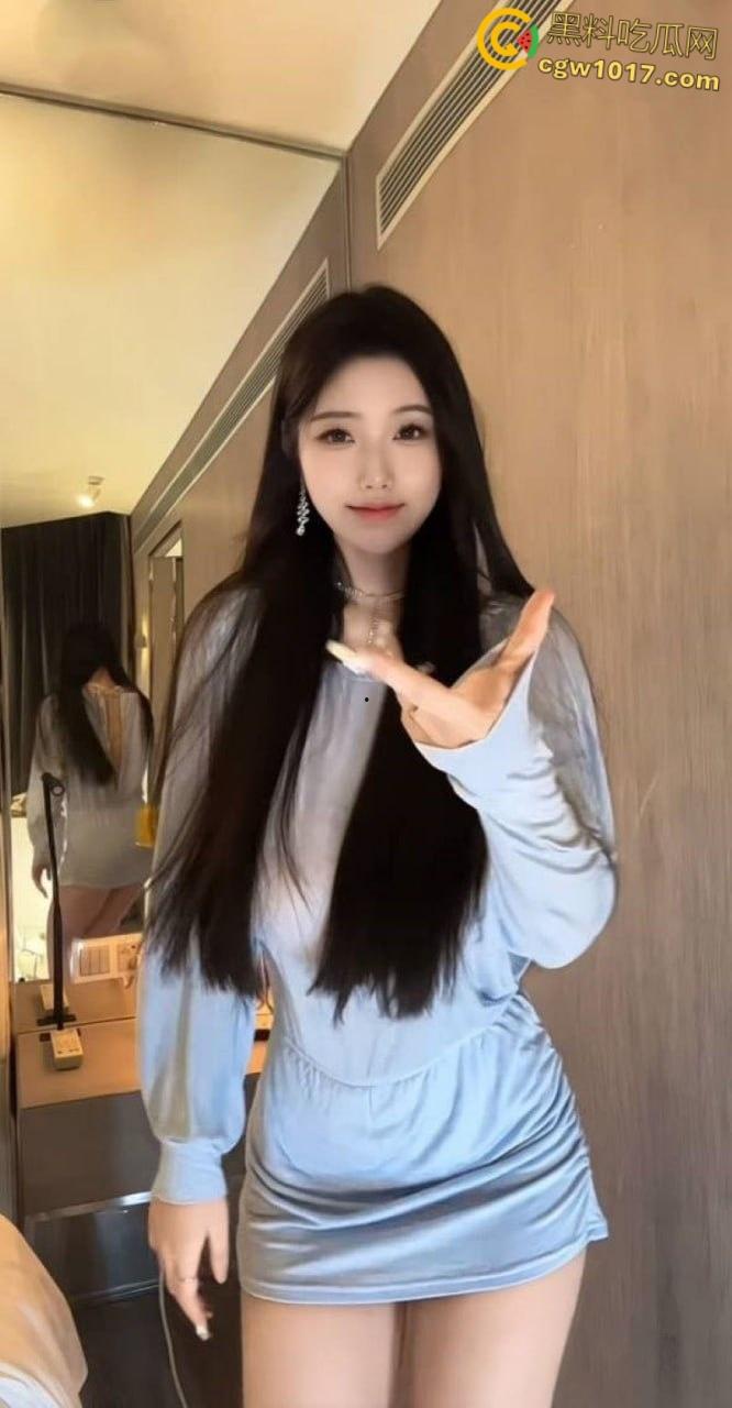 抖音百万粉丝网红【圈】,与金主裸聊黑料流出,甜美反差萌跪姿撩大哥,清纯播主秒变下贱母狗!