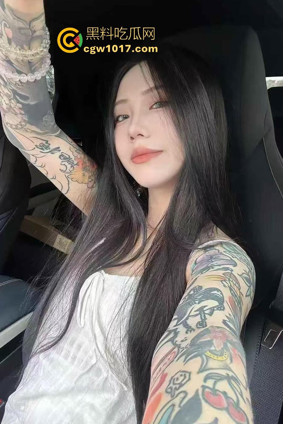 成都白天精神小妹集美们6打3!高跟踹头脱鞋底砸脑门太狠,三人牛逼抗打多人围殴,最后还得是男人来拉架!