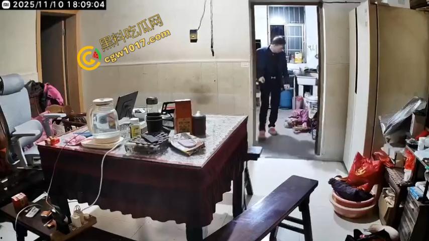 常州畜生儿子虐老母亲!惊天家暴视频曝光,白发苍苍母亲竟挨打场景不堪入目!