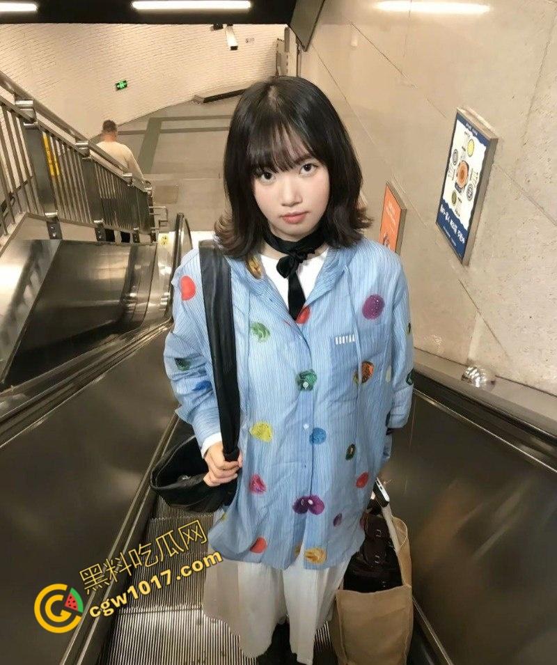 抖音百万网红【妖怪ZZzAI】酒店被抓奸,女友怒曝3P女粉视频,暴打女友,精液横流,人设崩塌,粉丝暴怒退粉!