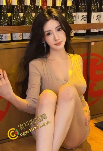 极品人妻【Sexygirl】为金主庆生:透视装迷情,美乳骚穴尽显,激情摩擦下欲望猛涨,酒吧尽显淫靡风光