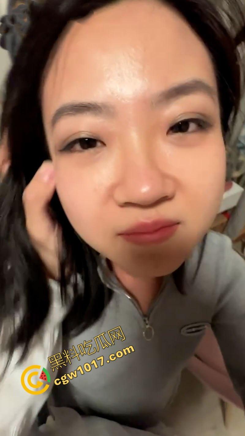 湖州公司前台【赵静姝】,生日夜背着男友与领导偷情,露脸深喉,被大屌各种爆操,极致反差撩人眼球!