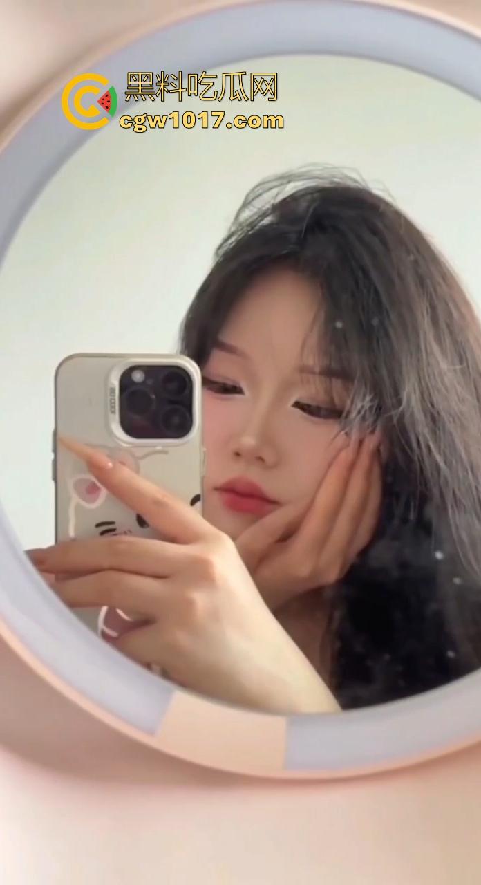 21世纪最伟大的职业台球助教!挽救了很多无知少女,也启蒙了很多少男,让我们好好重温一下那些经典名媛战役吧!