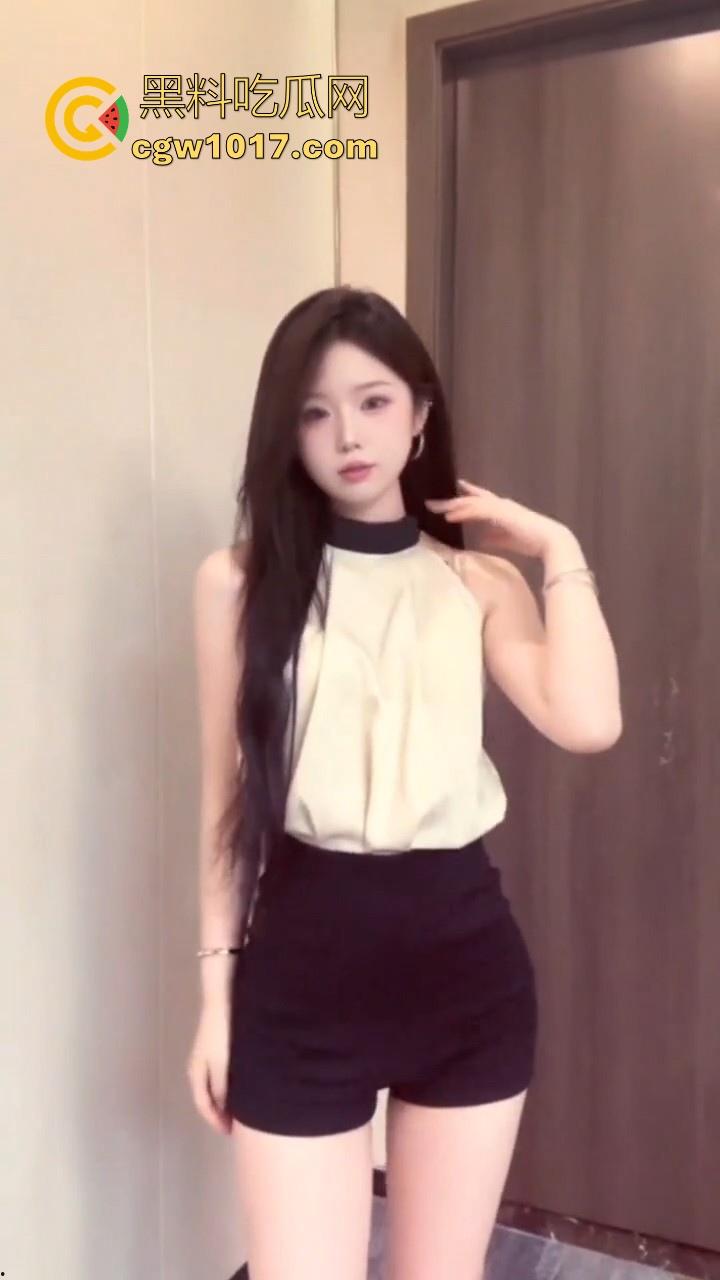 21世纪最伟大的职业台球助教!挽救了很多无知少女,也启蒙了很多少男,让我们好好重温一下那些经典名媛战役吧!