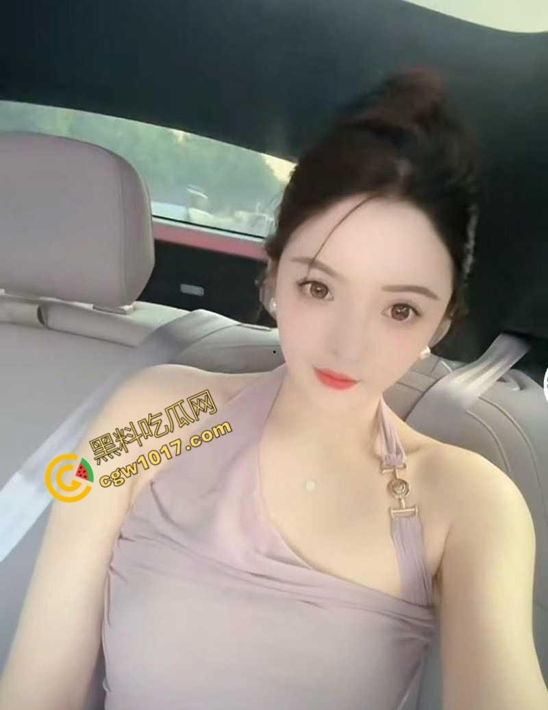 福州极品人妻【叶青霞】援交金主视频曝光：裸舞舔肛深喉，连续喷水，绿帽老公在家带娃，她却在床上浪性十足！