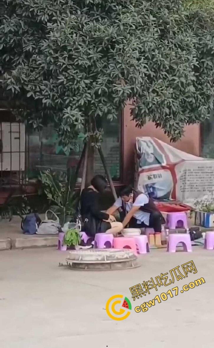 公园算命大师诱骗小仙女,揉胸抠穴就能断知福祸,小仙女被玩弄至高潮,彻底沦陷!