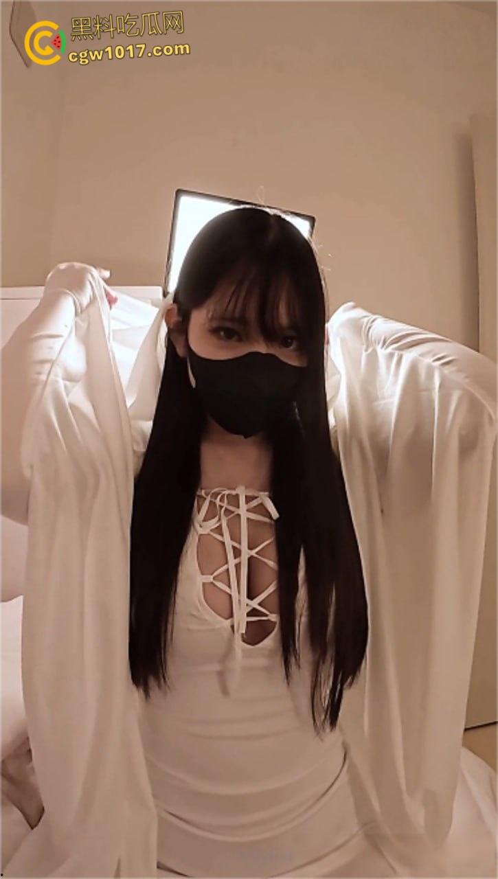 日本福利姬【Kanonhentai】,万圣节cos妩媚幽灵娘,巨大美乳侍奉肉棒,蜜舌温暖湿滑,口爆大量浓精!