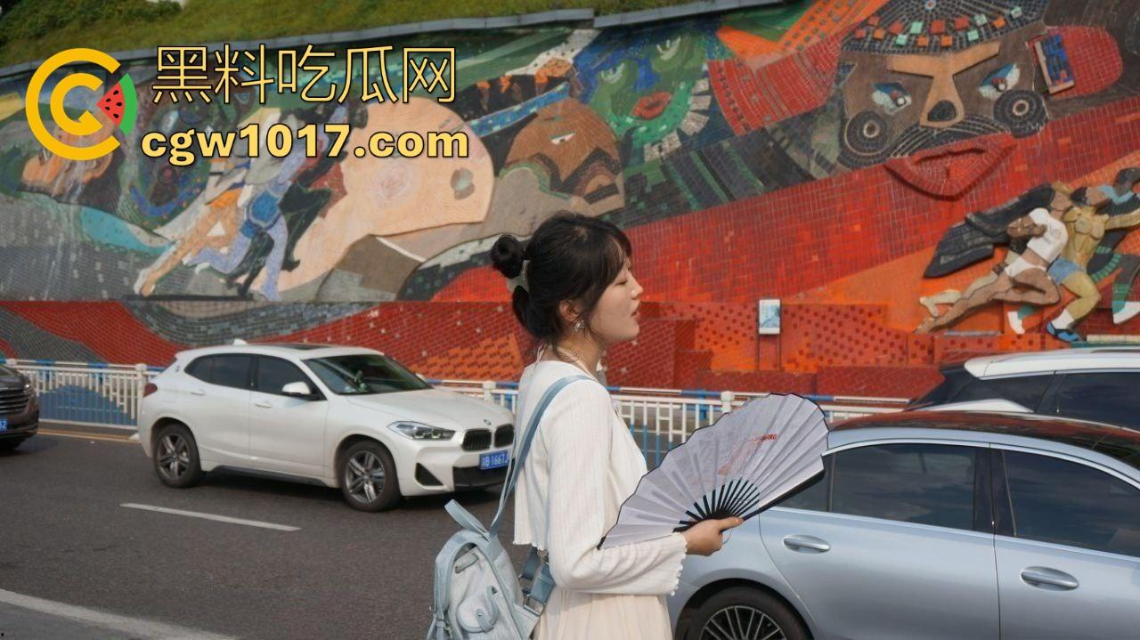 游戏打得狠屌都有人疼,这哥不光拿下国服老虎,还顺带把极品御姐征服到跪着求中出,网恋奔现一插到底!