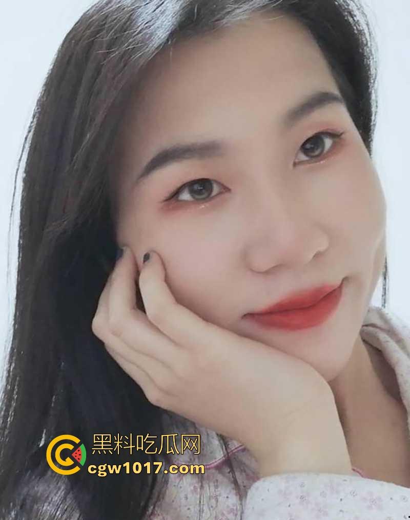 铁骑人妻社交平台专约3P起步4P起飞,号称公交不如我准点,老公天天戴绿帽都不知她是全城共享会员!