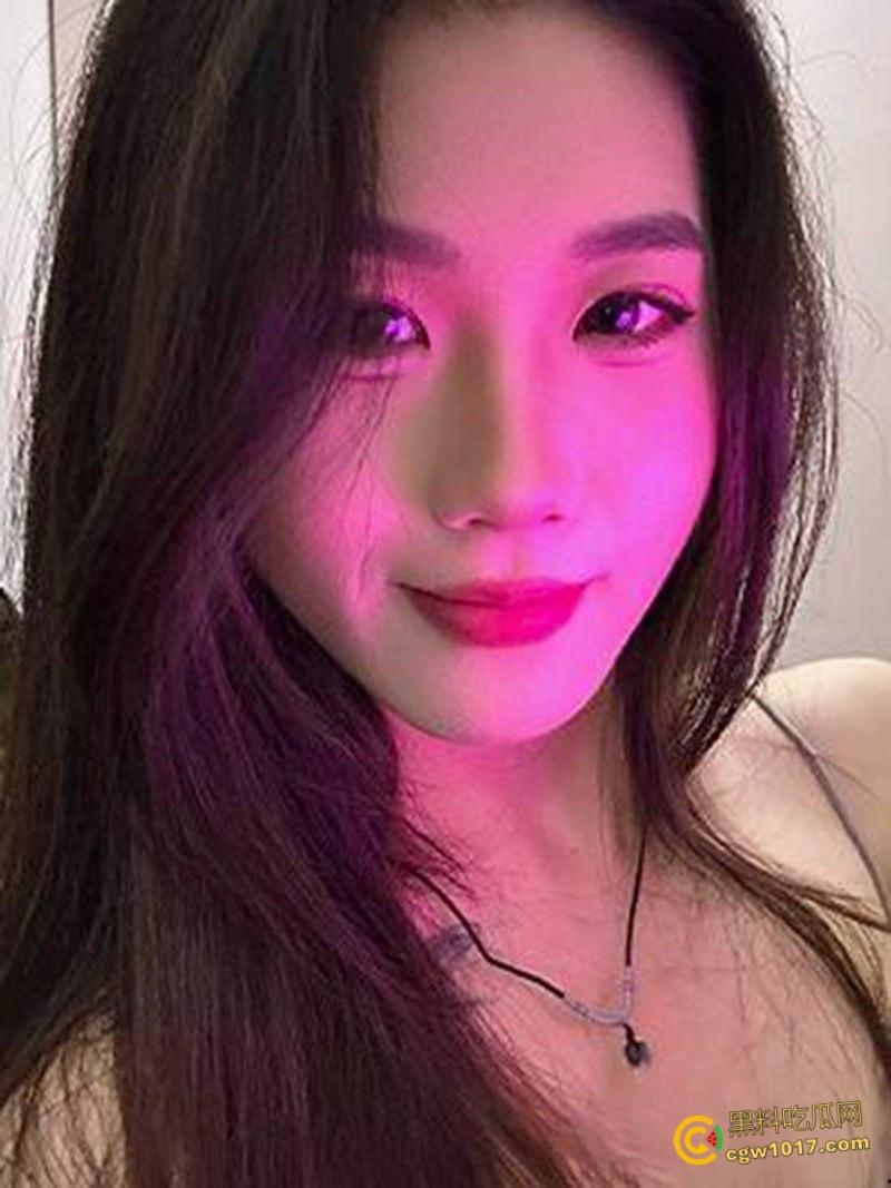 高颜值台球助教【李宇萱】,私下约炮金主被3p调教,情趣短裙包裹娇躯,樱桃小嘴猛吸大屌,后入猛操极品翘臀!