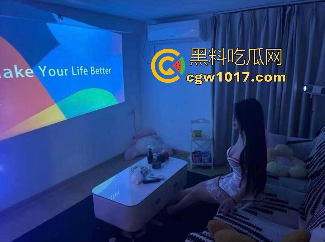 黑料探店系列！真实走进美团高星私人电影院，价格只能说略贵，能操能扣为所欲为，这身材颜值物超所值！