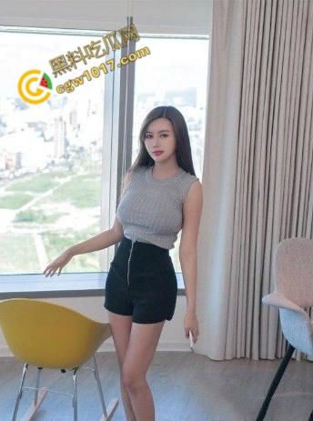 台湾极品女神【木木森】最新福利:搔首弄姿湿身诱惑,迷人身材展露无遗,美乳嫩穴,让人欲罢不能!