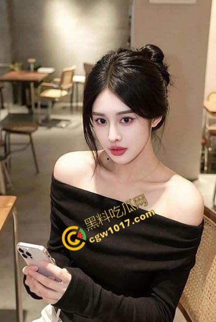 乱伦大神与小姨子的秘密:趁小姨子剃逼毛时闯入,粉嫩小穴被扣舔爆操,爽到要求内射骚穴!