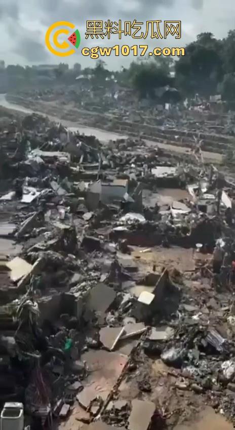 超强台风海鸥强势登陆菲律宾,全国进入灾难状态至少导致142人死亡,127人失踪,近几年全世界环境真的越来越严重了!