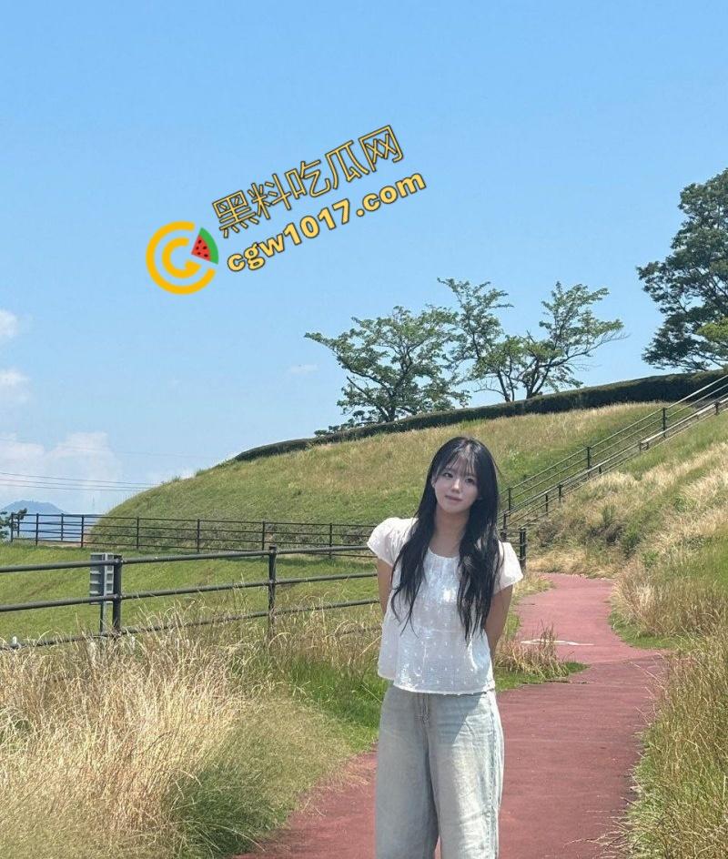 浙江台州护士【邓艺涵】性爱私拍流出,白衣天使秒变淫娃荡妇,男友各种凌辱调教,让人大开眼界!