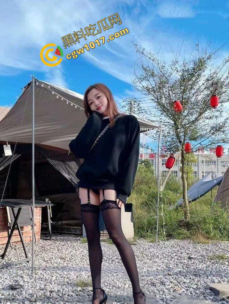 湖北恩施已婚美艳药剂师【丁在春】偷情视频曝光:酒店激情四射,调教母狗淫乱满屋,狼吞巨根勾人欲欢!