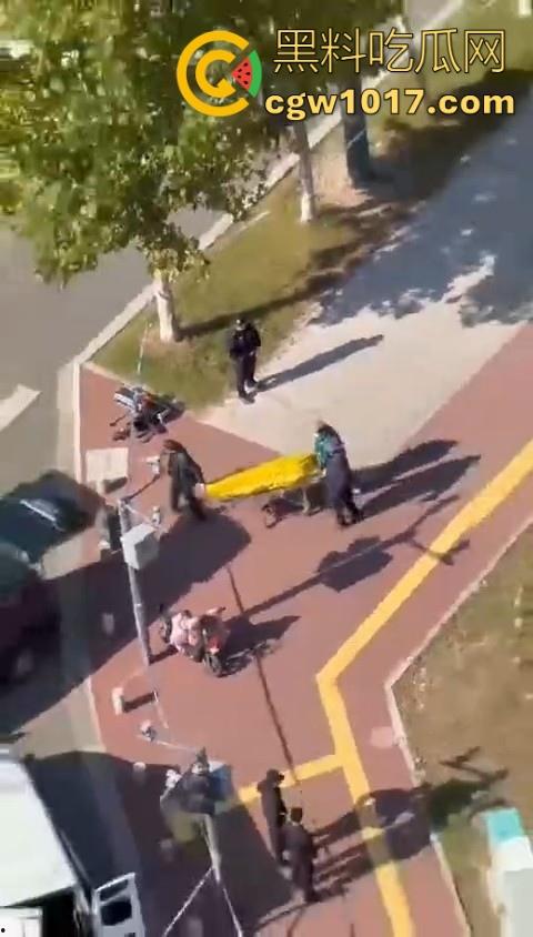 长春工地施工挖天然气挖出尸体,现场道路被封闭起来,怕是杀人灭口,抛死野外的,具体情况还得等待官方!