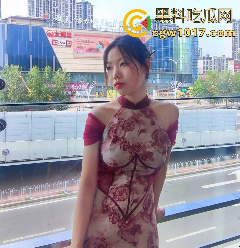 soul约炮长沙师范学院音乐系母狗【李悦】微胖巨乳魔鬼身材，性欲强如洪水猛兽，湿漉漉骚逼吞噬每根巨屌！