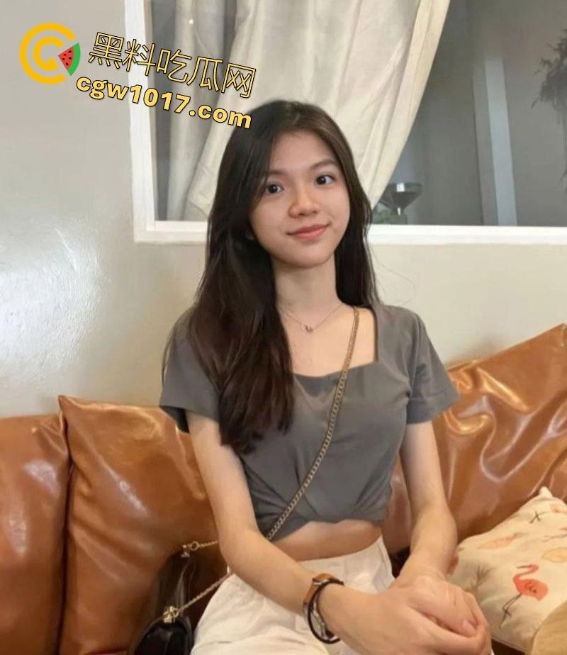 约炮安徽大学清纯05年嫩妹【姚晴晴】矜持如小白兔,粉嫩骚穴紧致一夹就喷,上位骑乘疯狂榨精,极其反差销魂!