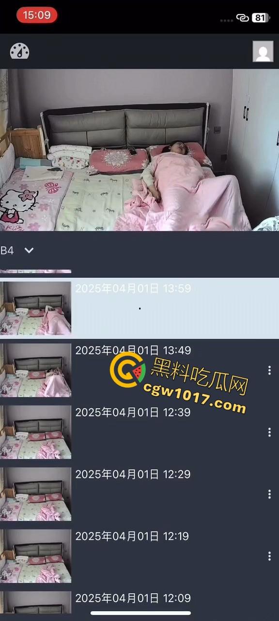 寂寞美女独守空房，早起想要忍不住在被窝里偷偷自摸，不是姐妹直接不看片就来吗？干扣逼啊！