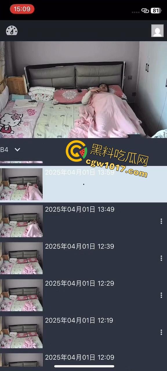 寂寞美女独守空房，早起想要忍不住在被窝里偷偷自摸，不是姐妹直接不看片就来吗？干扣逼啊！