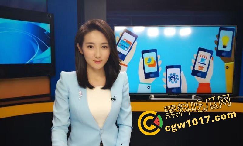 抖音热搜!湖南卫视主持人【陈慧】不雅私拍被爆,镜头端庄主持人,床上M开腿求操,全程露脸真看不出来啊!