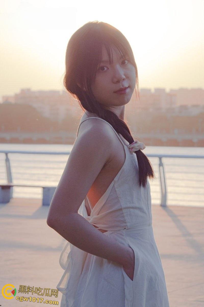 中国美术学院清纯女神【苏雨桐】,化身性感黑丝小野猫,SM绳缚捆绑爆操,高超口技深喉吞吐,馒头小穴紧夹大屌!