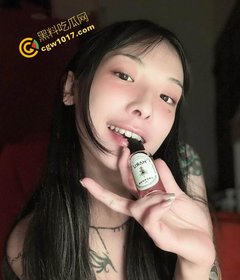 极品符文战士【路奈】自拍性爱视频流出：口技无双被网友疯狂点赞，粉嫩奶头与男友鸡巴共舞，淫靡画面震惊全网！