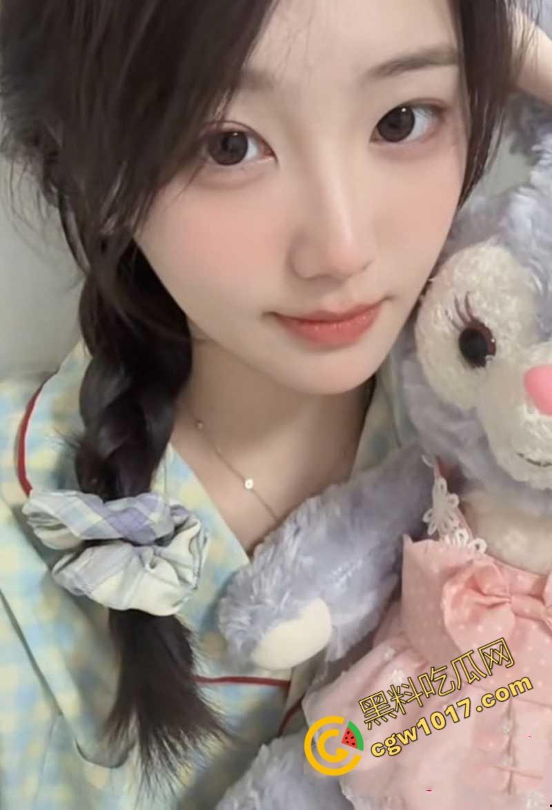 青岛风骚女护士【李沐皎】惊艳床技曝光:翘臀魅惑,无套狂欢,跳蛋激荡,深喉吞吐如母狗般饥渴