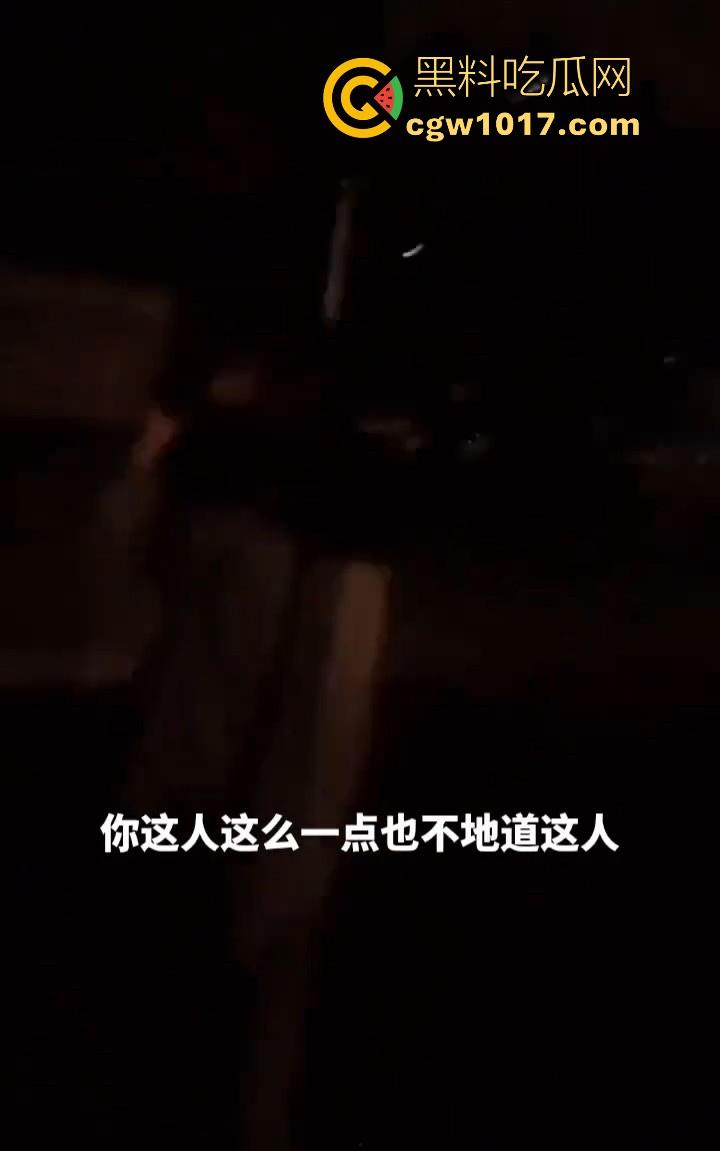 不是姐妹这么出尔反尔的吗?到长沙旅游把手机丢了,承诺手机送过去付1000块报酬,结果一分钱都没有,还污蔑人!
