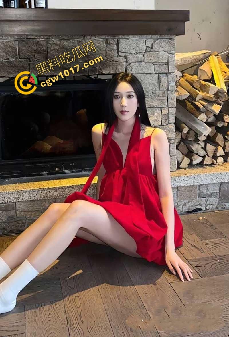 成都长腿御姐【张曦文】私密约炮视频曝光:T台女神化身淫娃荡妇,女上位骑乘金主大屌,淫穴喷张遭全网围观!