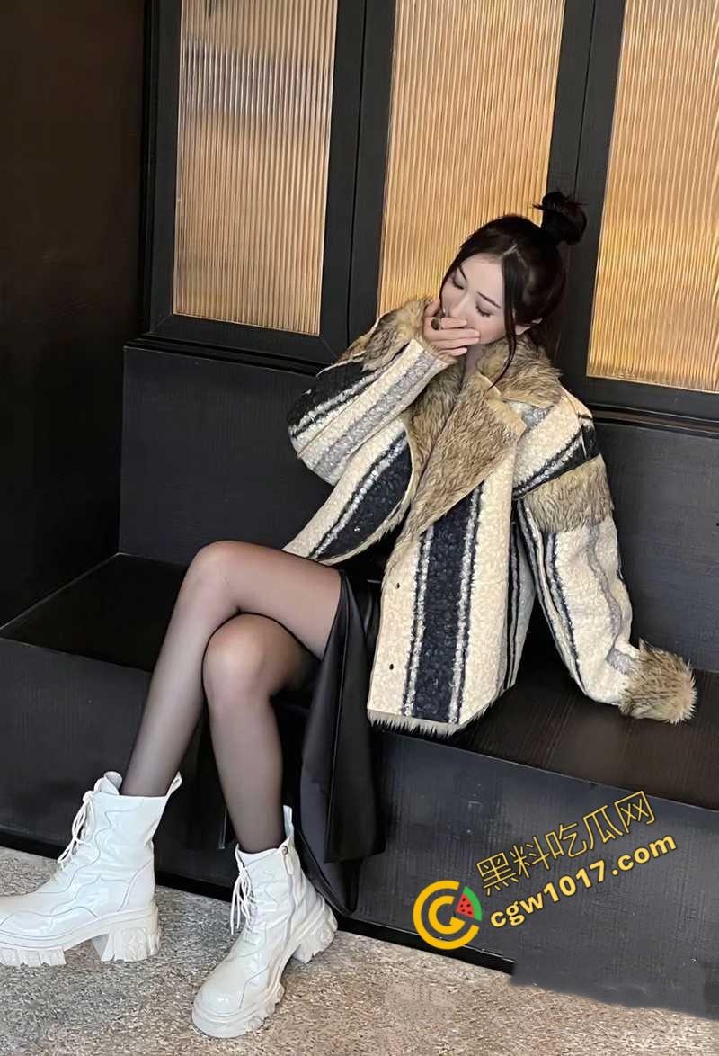 成都长腿御姐【张曦文】私密约炮视频曝光:T台女神化身淫娃荡妇,女上位骑乘金主大屌,淫穴喷张遭全网围观!