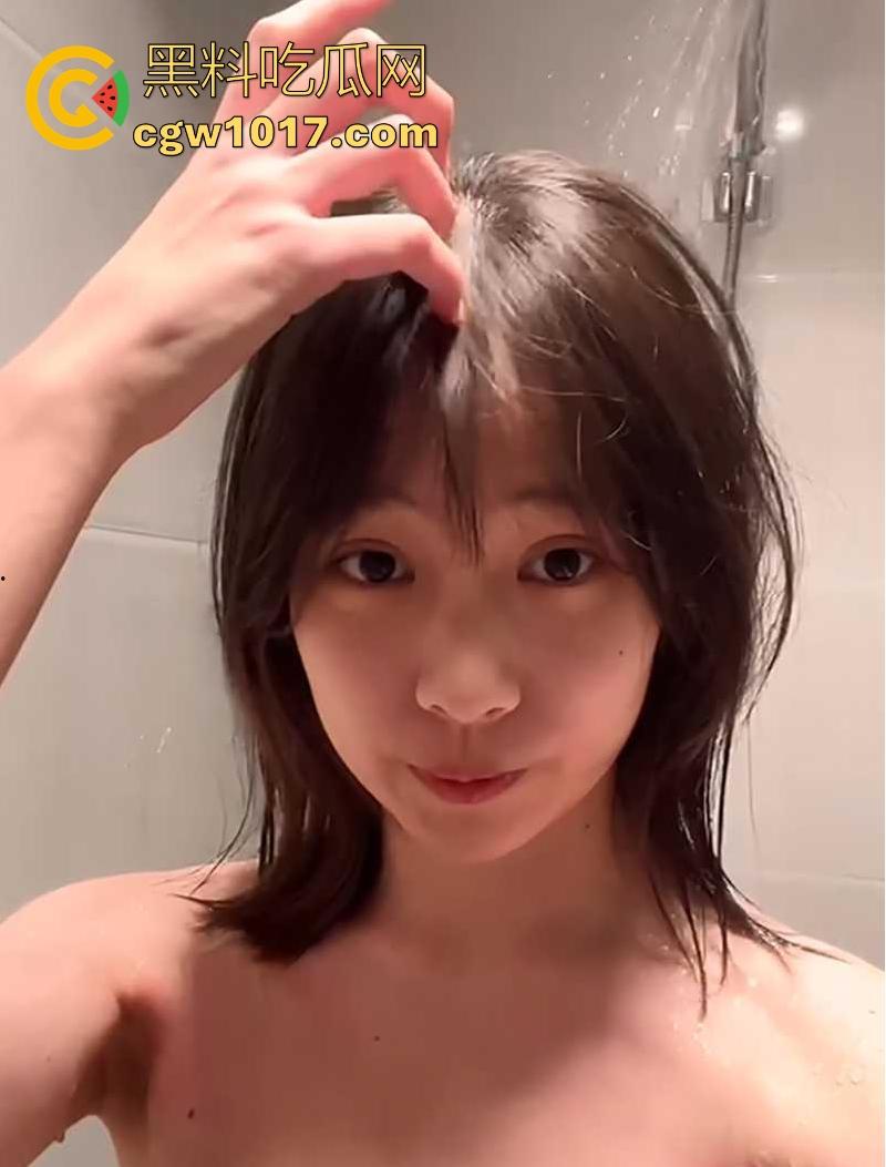 瓜友真实投稿！武汉职校白幼学妹女友，无套爆操玩口爆吞精，被花式爆操美乳摇曳，淫叫不止全程露脸！