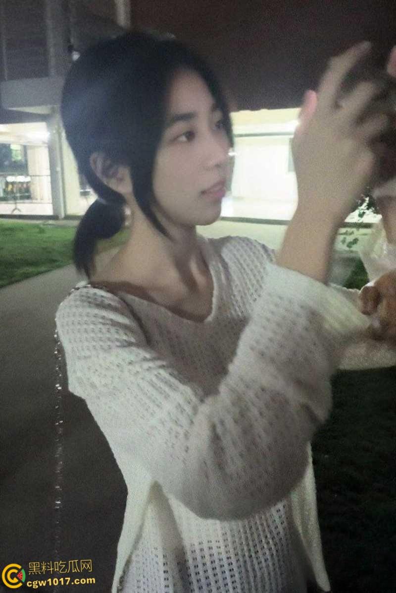 成都高颜值舞蹈老师【林渝】,难以抵抗金钱诱惑,堕落为金主性奴,胯下侍奉爆筋肉棒,口技十分了得!