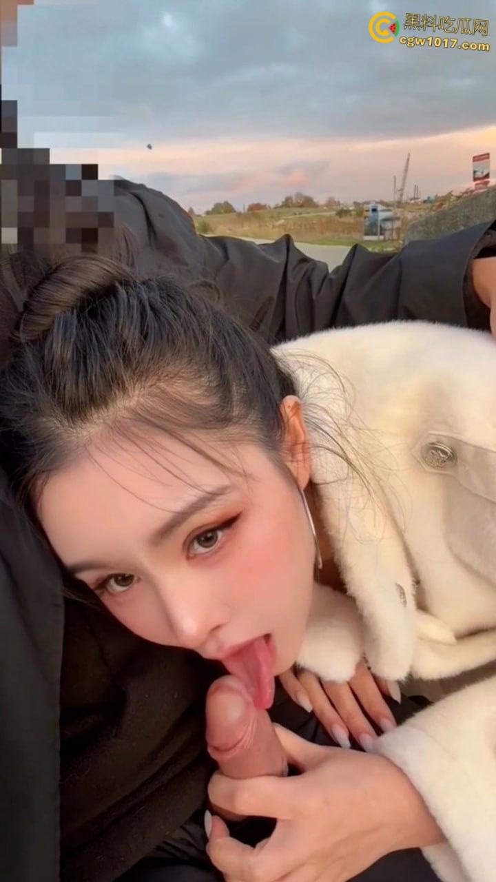 国服第一瑶【汐梦瑶】户外性爱视频流出,公园长椅露脸口交深情添屌,上位骑乘疯狂榨精!