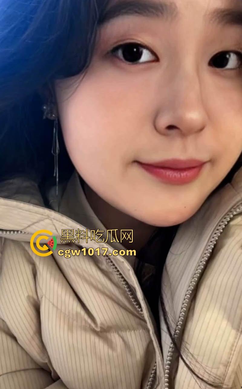 江西师范大学母狗【刘星星】外表清纯学生妹,谁知穿上情趣制服变身骚浪欲女,多姿势爆操白浆四溢,颜射满脸精液!