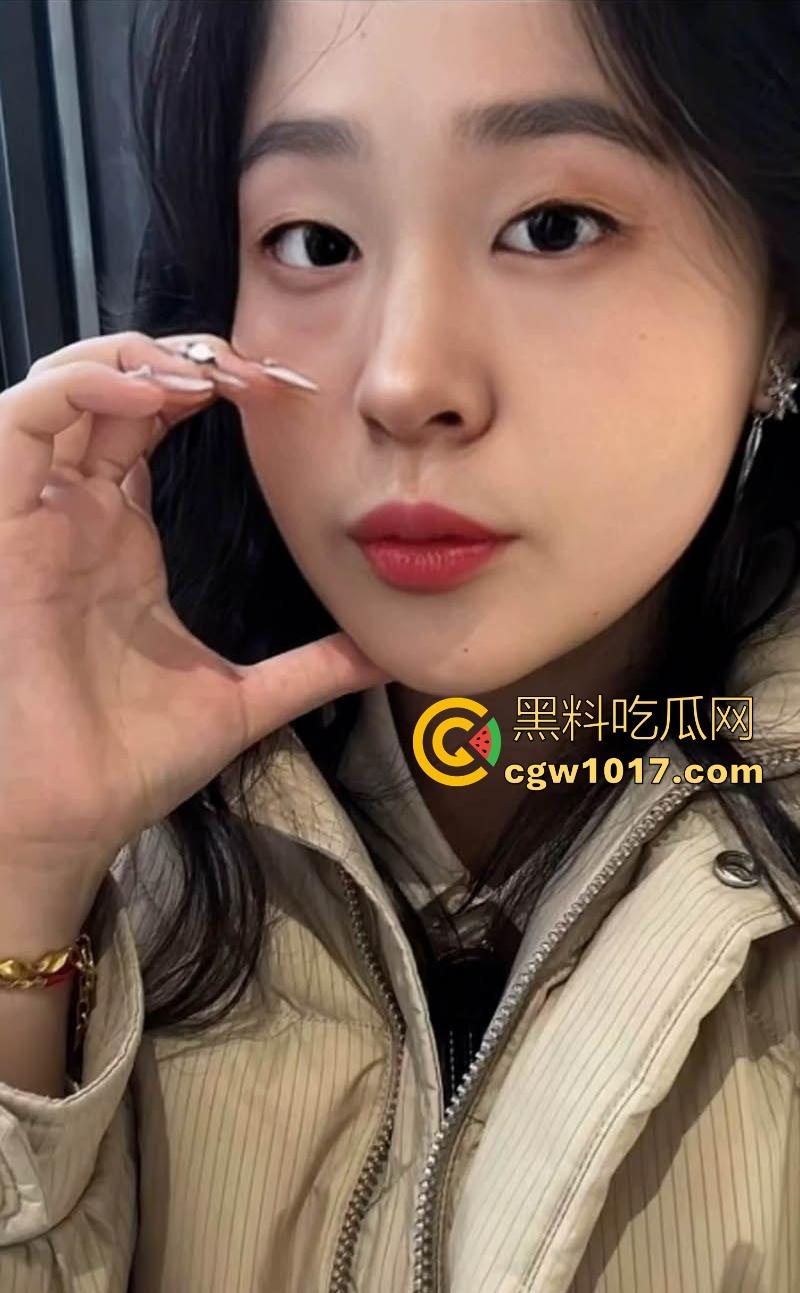 江西师范大学母狗【刘星星】外表清纯学生妹,谁知穿上情趣制服变身骚浪欲女,多姿势爆操白浆四溢,颜射满脸精液!