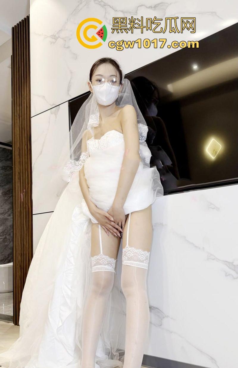 快手御姐网红【媚娘白玉花】最新私密视频曝光，大尺度换衣擦边，雪白肌肤粉嫩诱人美到窒息，释放原始欲望！