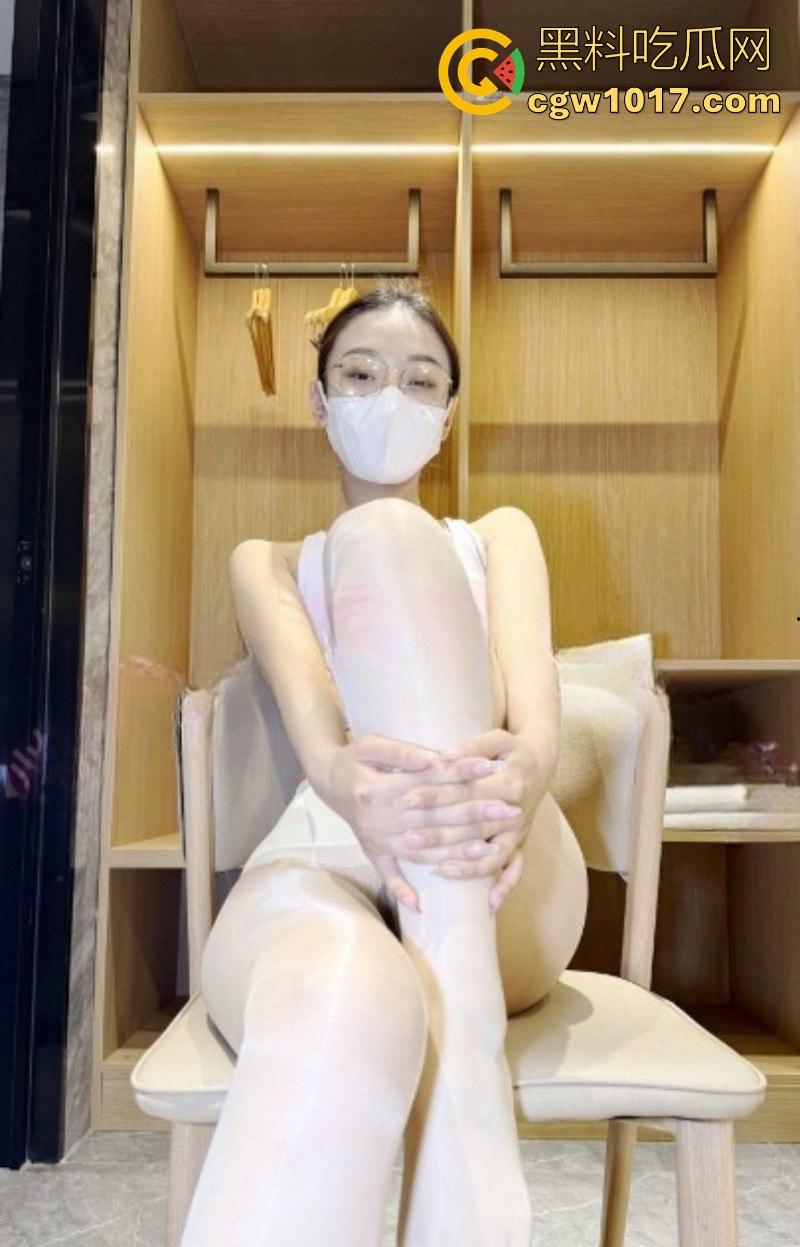 快手御姐网红【媚娘白玉花】最新私密视频曝光，大尺度换衣擦边，雪白肌肤粉嫩诱人美到窒息，释放原始欲望！