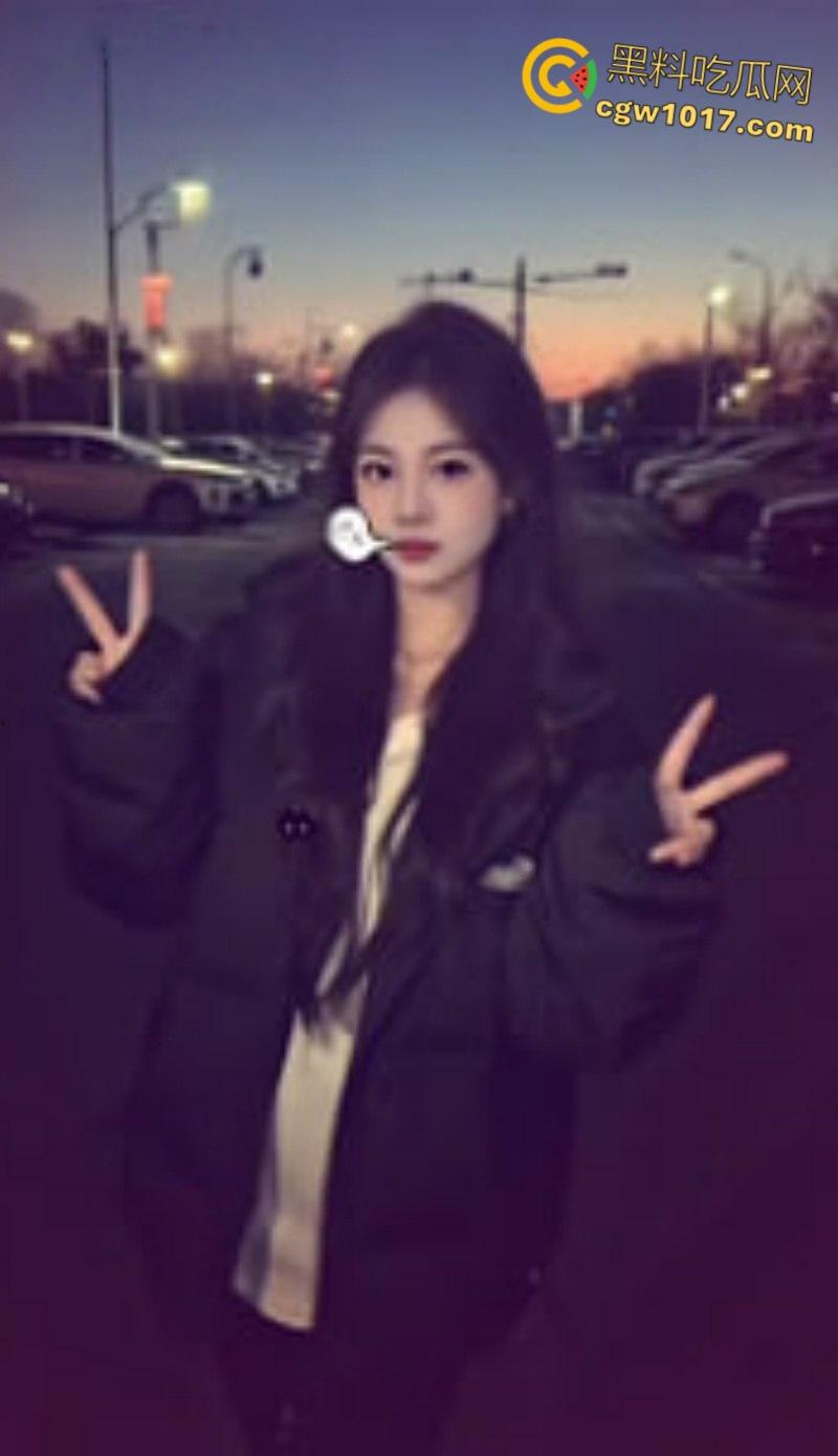 湖南长沙高颜母狗【赵莹】, 社交软件约炮被瓜友曝光,大屌后入爆操到失神,快射时主动张口求精液保养!