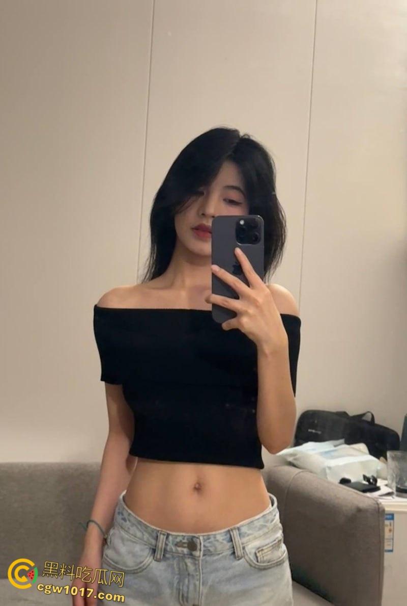 哈尔滨反差学妹【孙薇薇】跟男友做爱视频泄漏,跳蛋震颤骚穴淫水喷涌,清纯学妹床上骚浪无比!