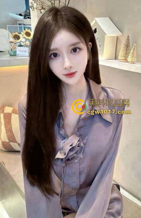 跟性感丰满的迷人嫂子酒店偷情约炮，红色情趣套装身上骑，无套中出，一滴不剩的舔舐干净我的精液！