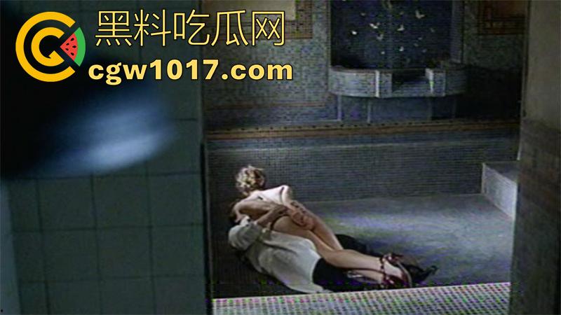 最长腿超模邦女郎【欧嘉柯瑞兰寇】，杀手代号47女主，全裸出演电影《无名指》，身材极品翘臀美腿尽显无遗，尺度也太大了！